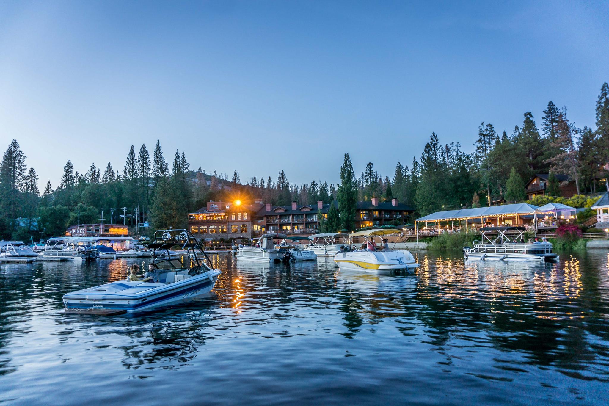 The Pines Resort & Conference Center Bass Lake Eksteriør bilde