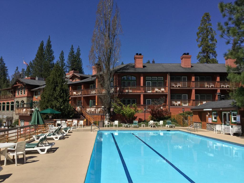 The Pines Resort & Conference Center Bass Lake Eksteriør bilde