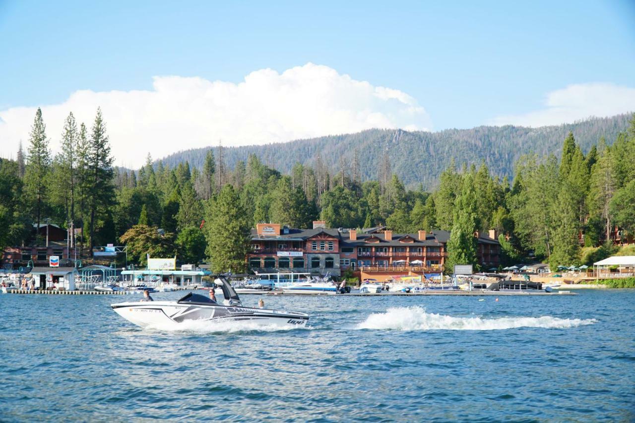 The Pines Resort & Conference Center Bass Lake Eksteriør bilde